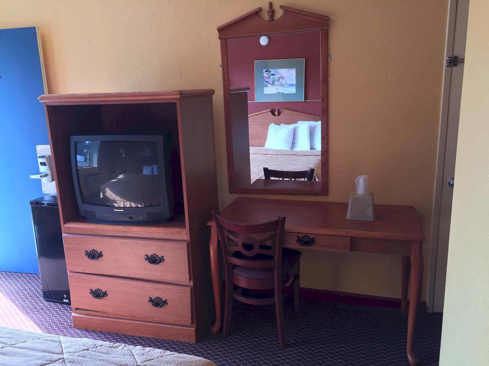 Super 7 Inn Литл-Рок Экстерьер фото